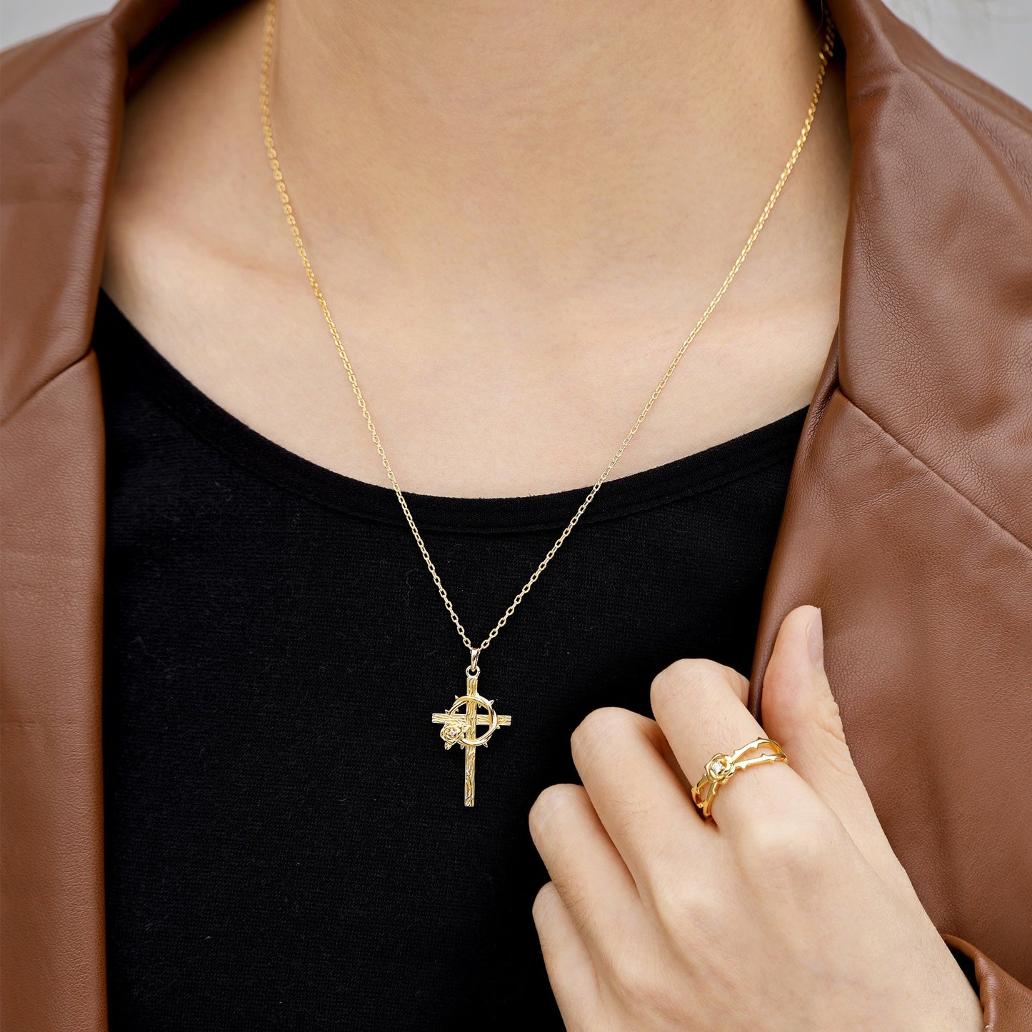Dornenrose Kreuz Kette