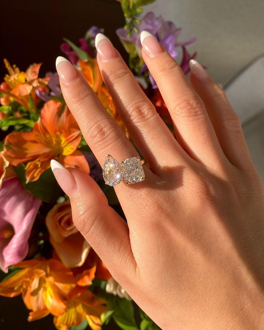Eleganter Duo-Ring mit großen Steinen