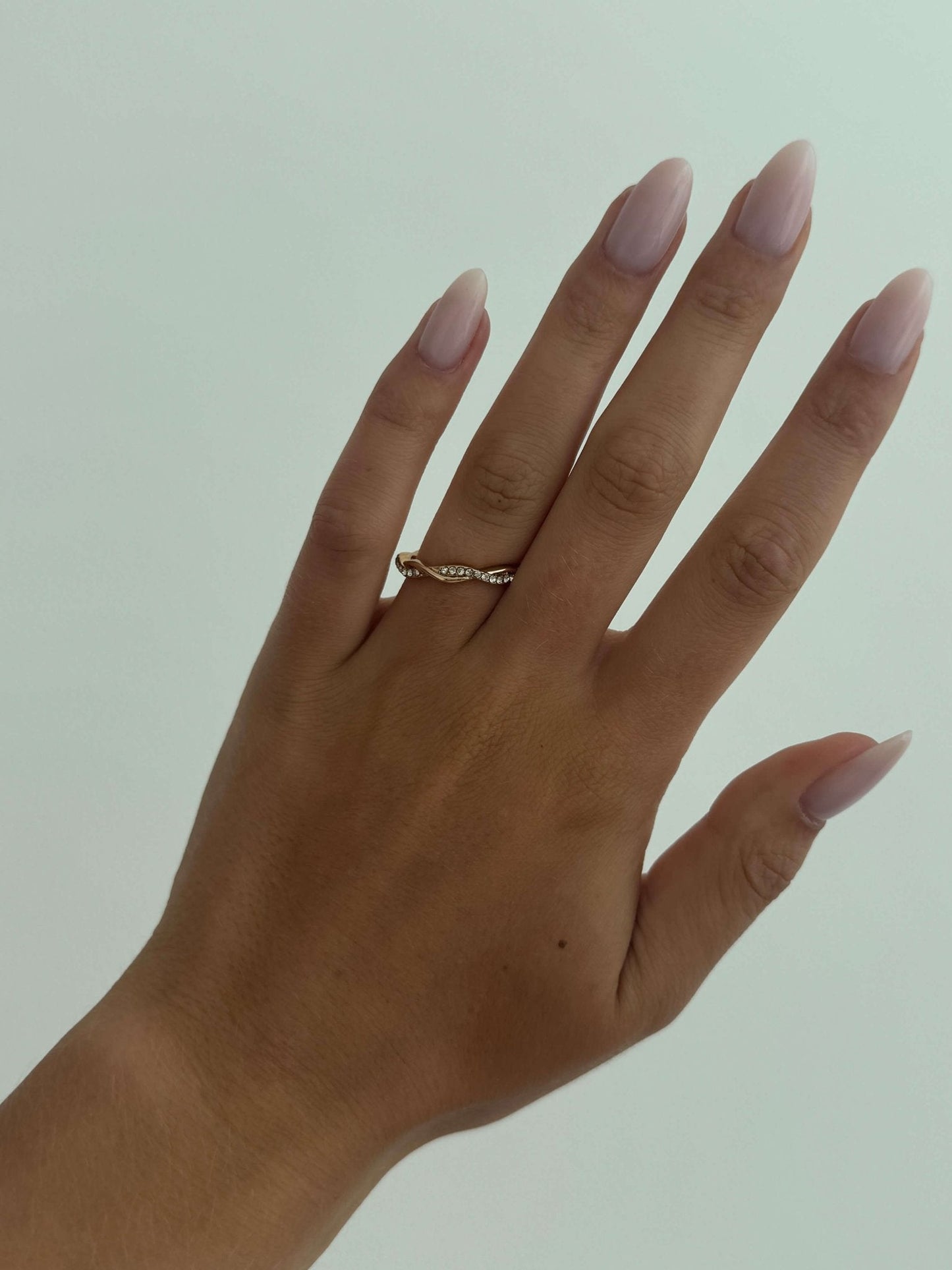 Twist Elegance Ring