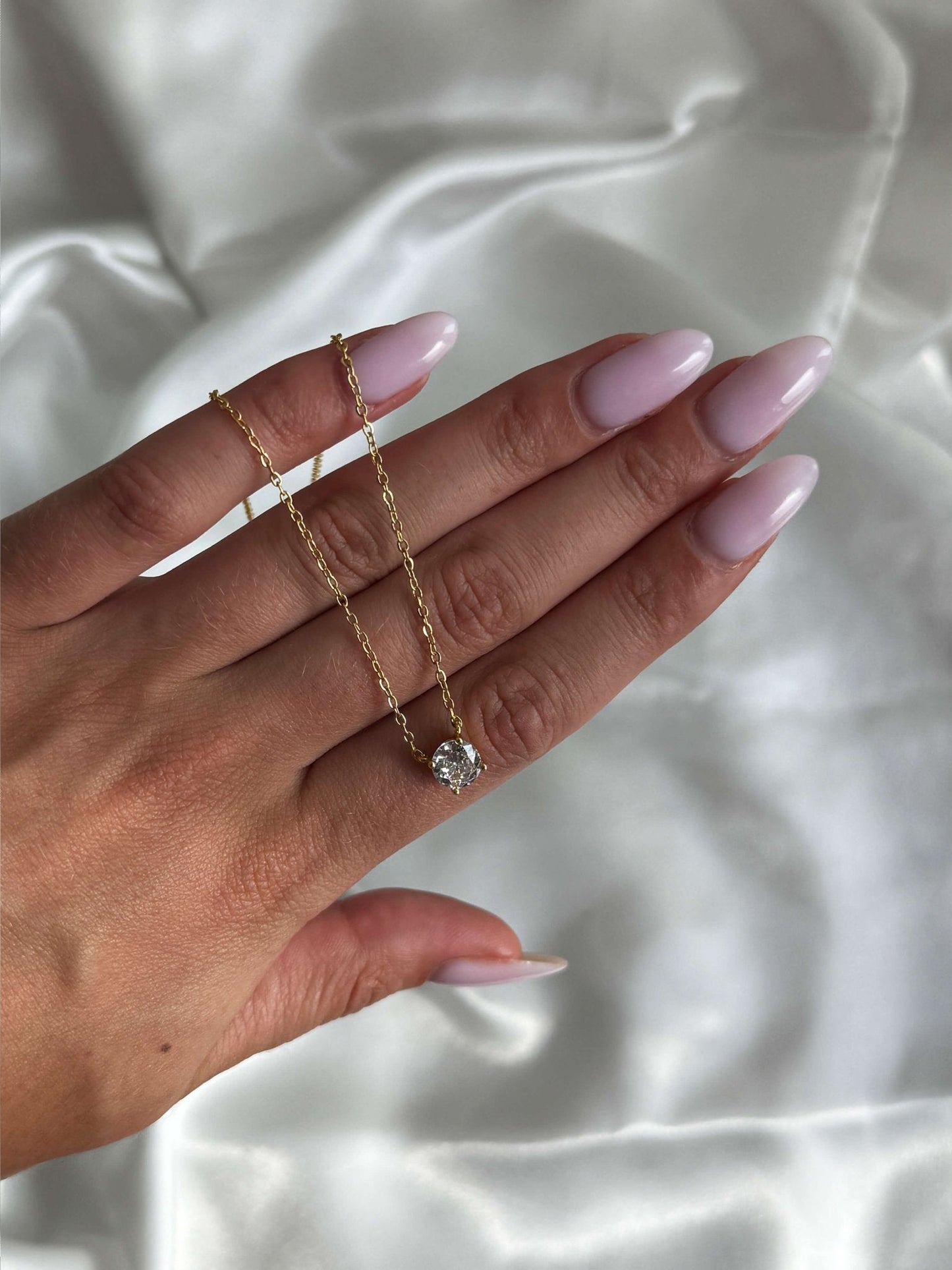 Lumière Necklace
