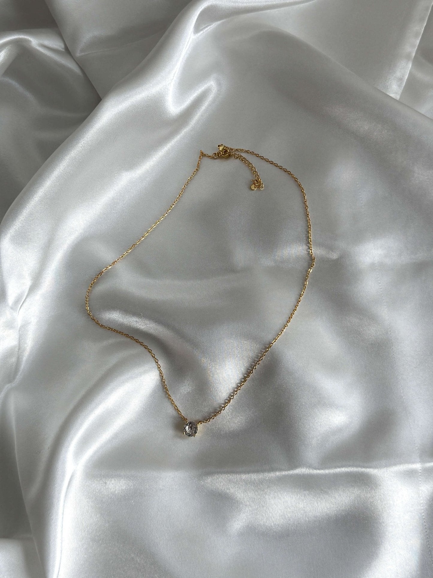 Lumière Necklace