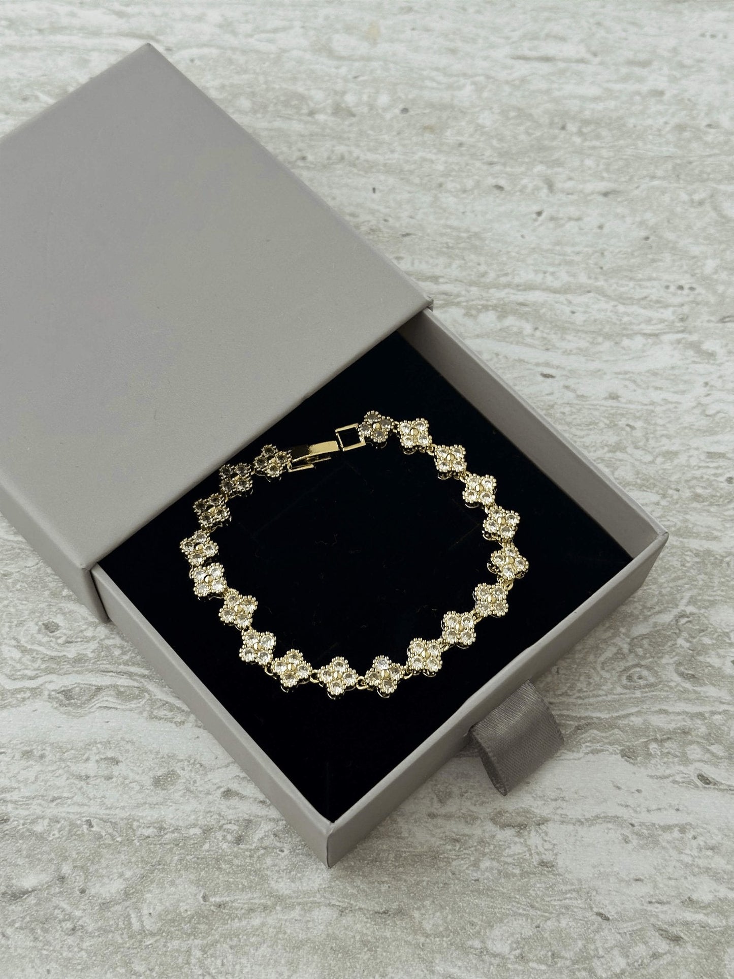 Blütenzauber Armband